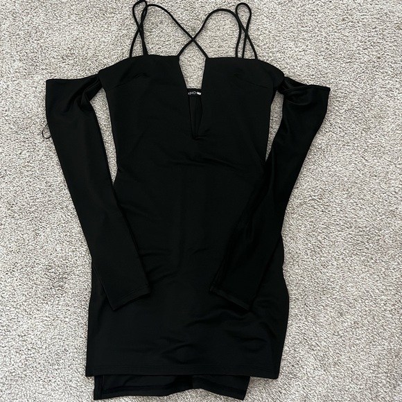 Black strappy long sleeve dress - Picture 7 of 7